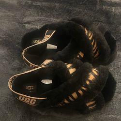 New Ugg Sandals 
