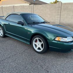 2000 Ford Mustang