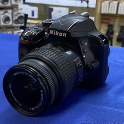 Nikon D3300 W/ 18-55 