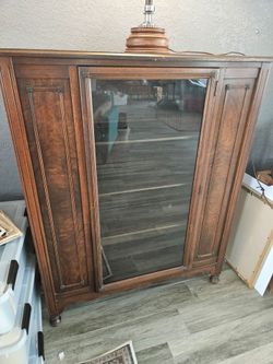 Beautiful Solid Wooden Storage Cabinet / Media Console - local pickup only