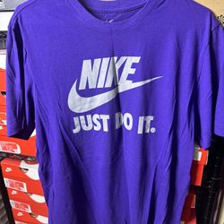 Nike purple Just Do It tee Size Large men’s worn once 