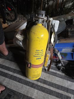 Scott 2.2 ,2216 breathing air un 1002
