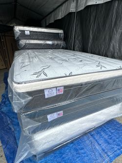 Full Size Mattress Pillow Top 12"    new mattress in a plastic sealed