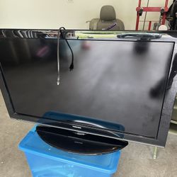 40” Toshiba Tv 1080p Works Great 