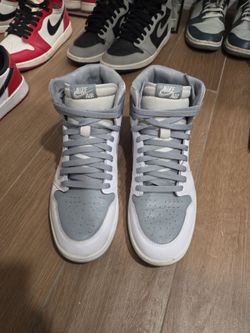 Jordan 1s 10.5 men