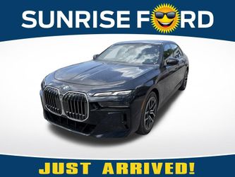 2025 BMW 740i