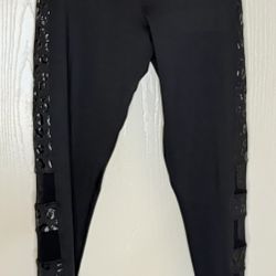 One Ona Black Leggings High-Waisted Textured Silicone Grip Shiny Finish size L 128