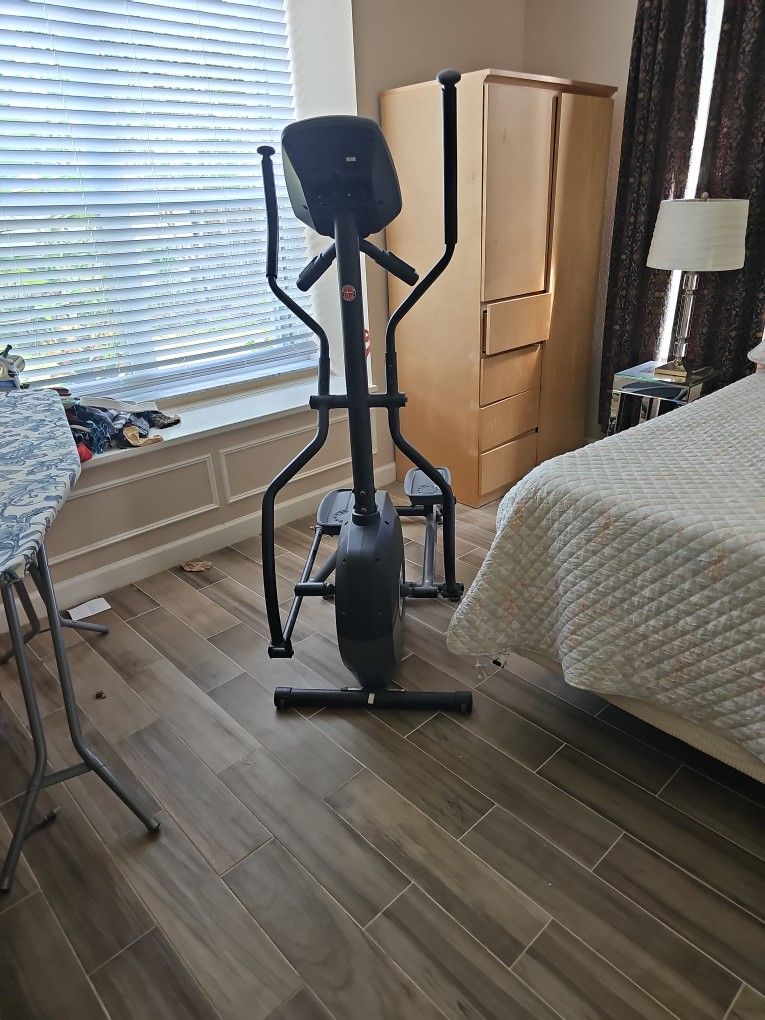 840 Schwinn exercy bike