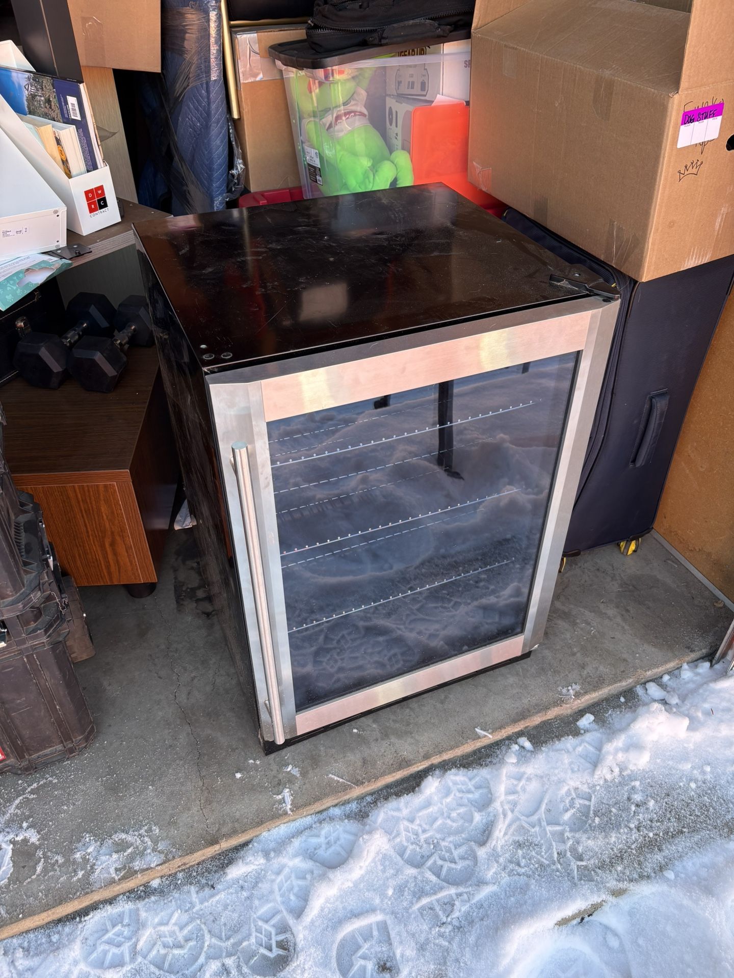 Magic Chef 5.8 cu ft Beverage Cooler