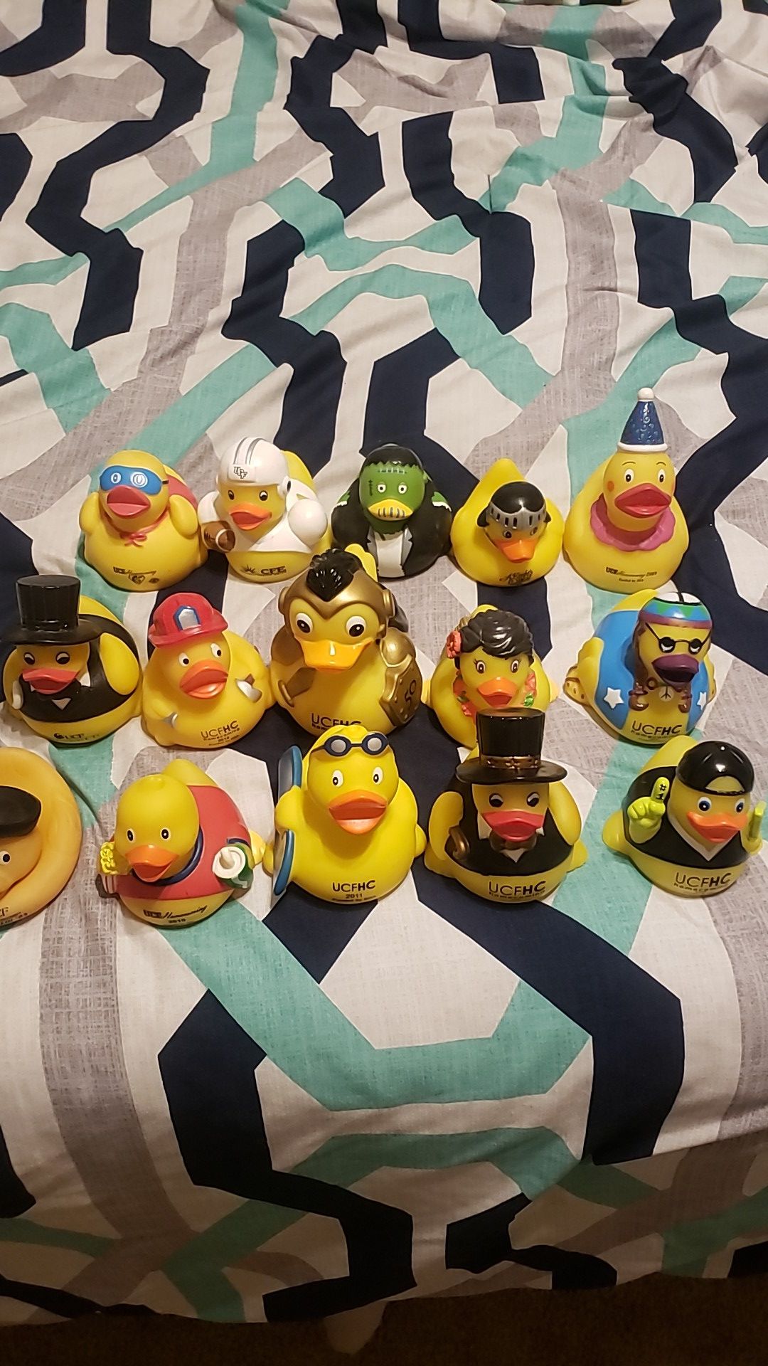 Ucf ducks spirit splash