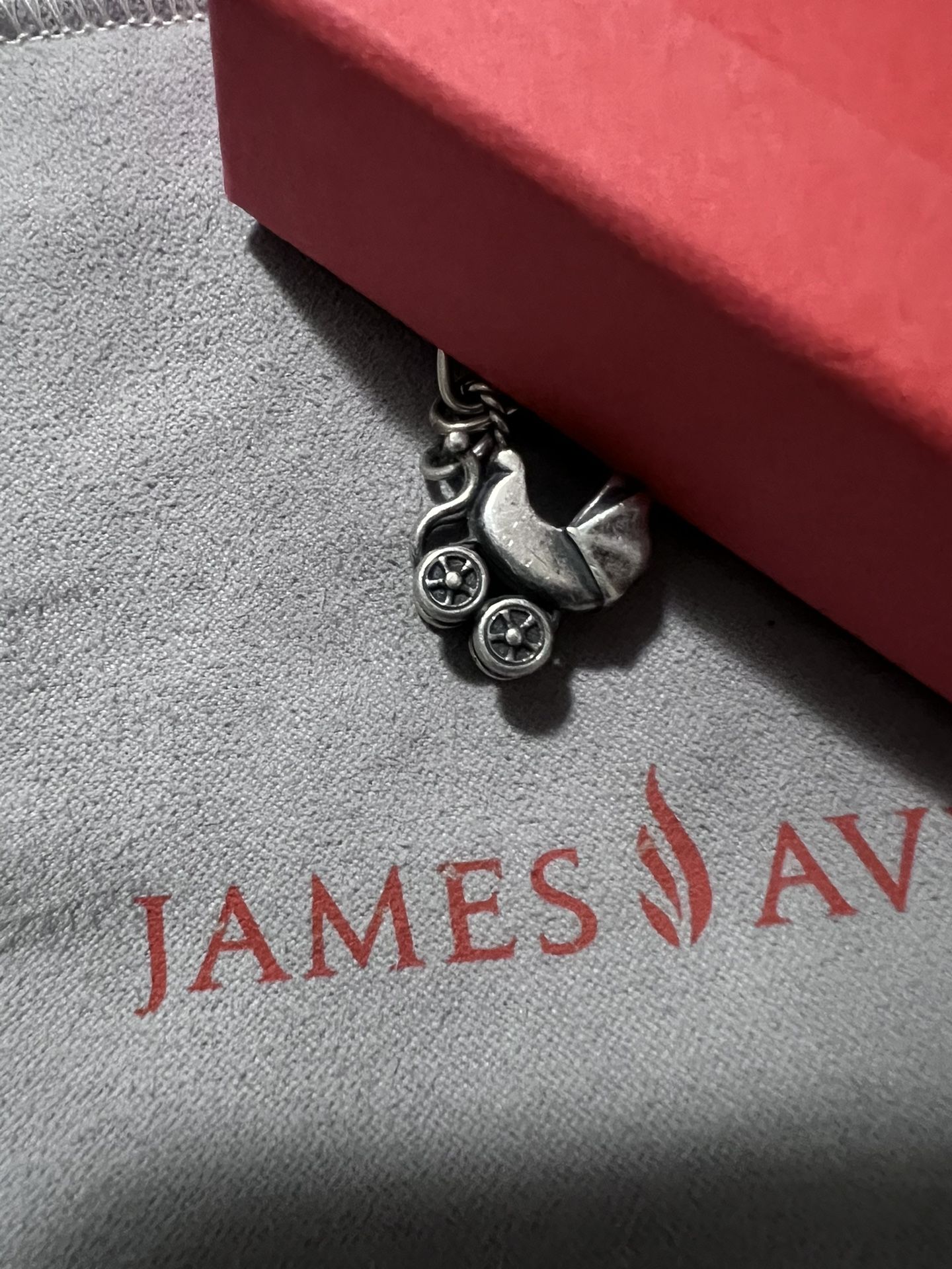 Jemes Avery