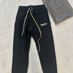 Essentials Fleece Sweatpants