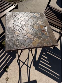 Small bistro set / wood foldable chairs and tile table