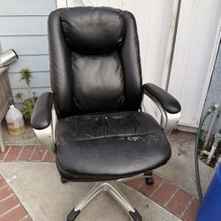 Black Office Chair 