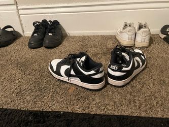 Nike dunks  SIZE 7.5y