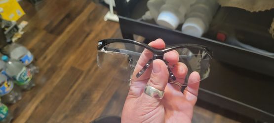 Safety glasses