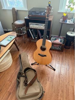 Taylor Guitar Academy 12