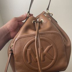 Authentic Michael Kors Bucket Bag Purse