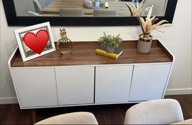 Buffet table