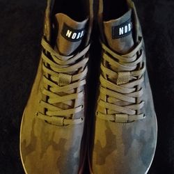 Nobull Size 10 Camouflage Boots