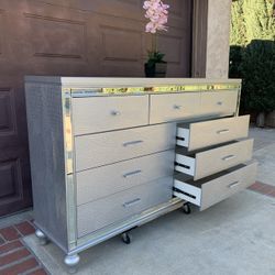Valentino Silver Dresser 9 Drawers  