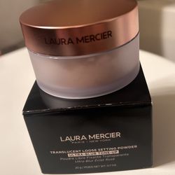 Laura Mercier: Translucent loose setting powder/Rose Ultra Blur