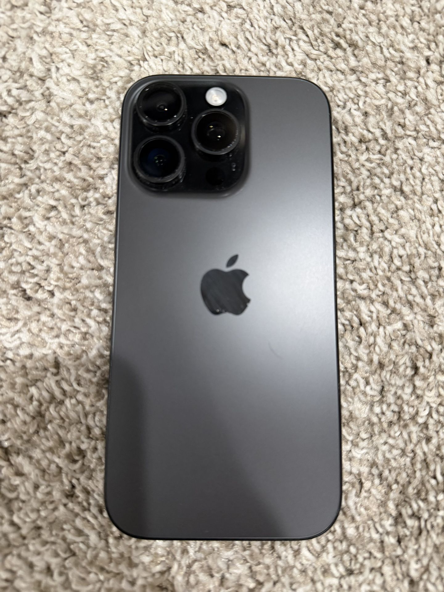 iPhone 16 Pro UNLOCKED