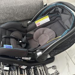 Graco Car Seat And Base