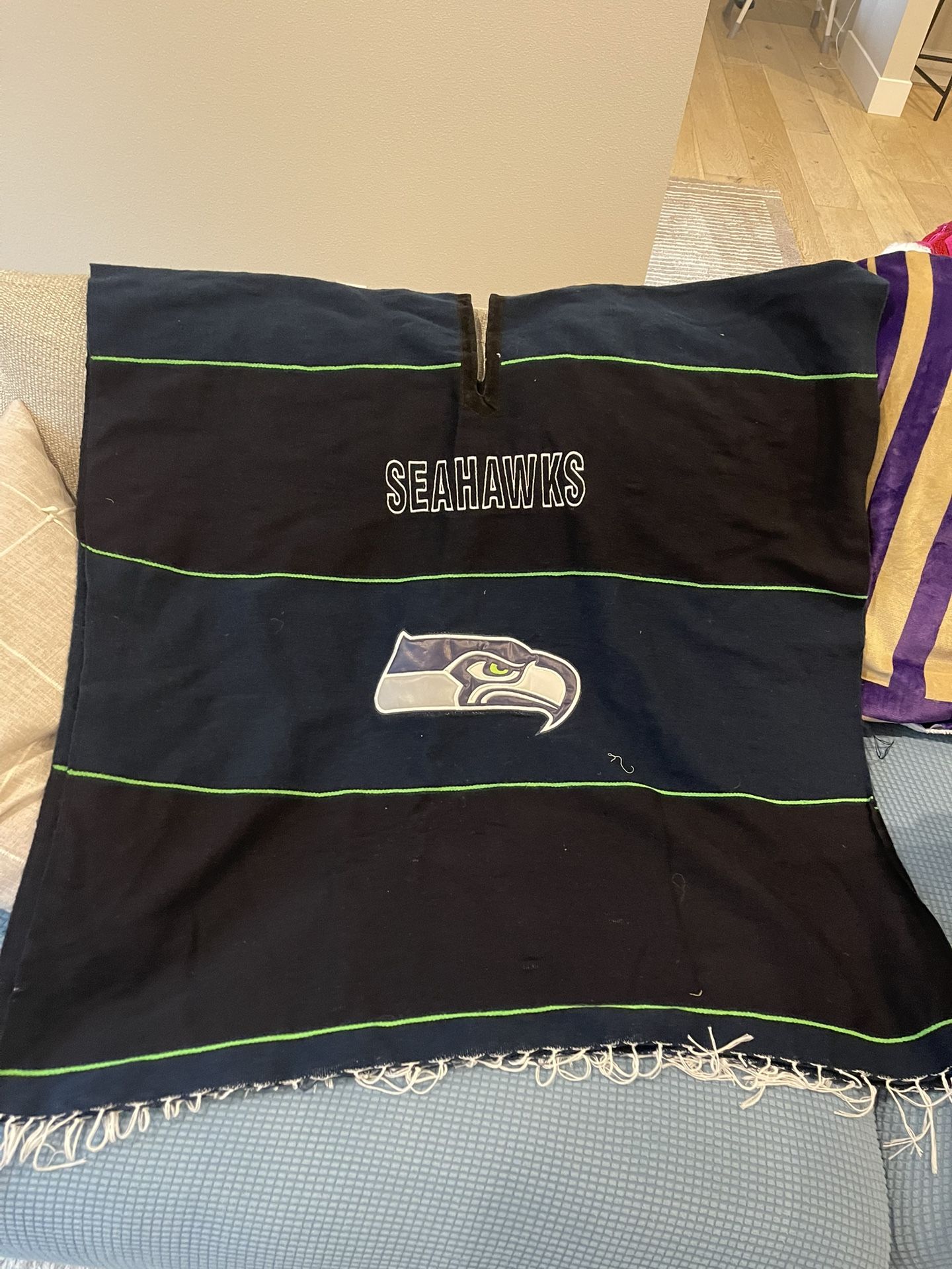 Seahawks Poncho