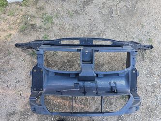 E92 Front Radiator Support