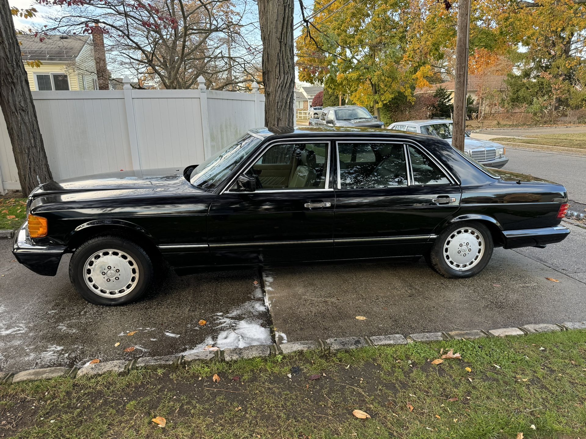 1991 Mercedes-Benz 560