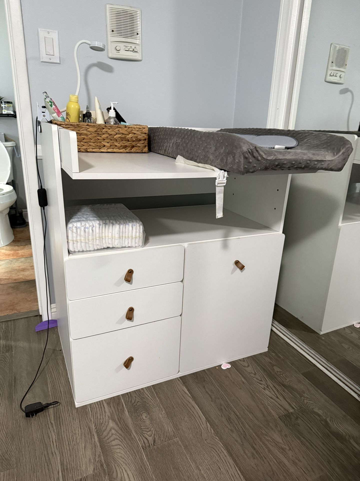 Changing Table/Desk