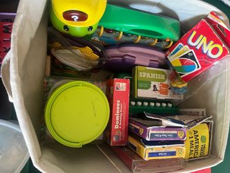 Random toys/ games & arts and crafts