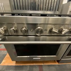 Estufa KitchenAid 36”/campana KitchenAid 36” 