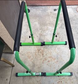 Power Guidance Parallette Bars Green