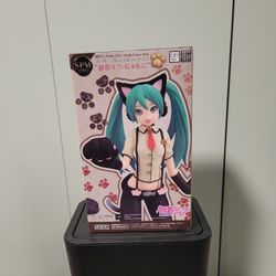 Sega Project Diva Arcade Future Tone Hatsune Miku Super Premium Action Figure Nyanko, 9"