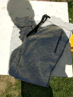 Lady's medium Joggers