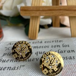 Me Women Earrings