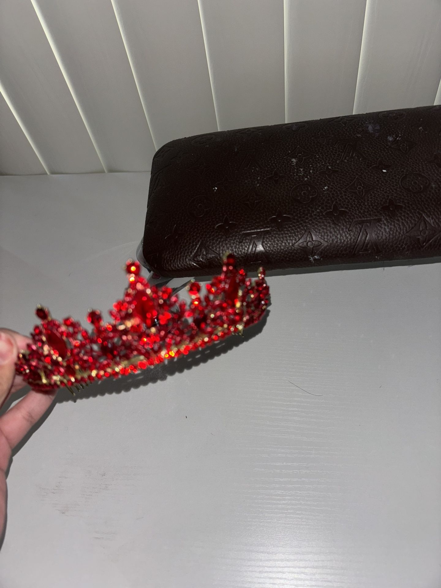 red & gold crown