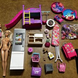 Barbies 