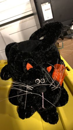 Fuzzy cat trick or treat basket