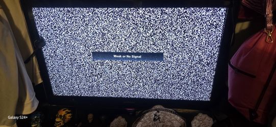 40" SAMSUNG TV W/STAND