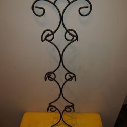 Hanging Wrought Iron Plate Holder