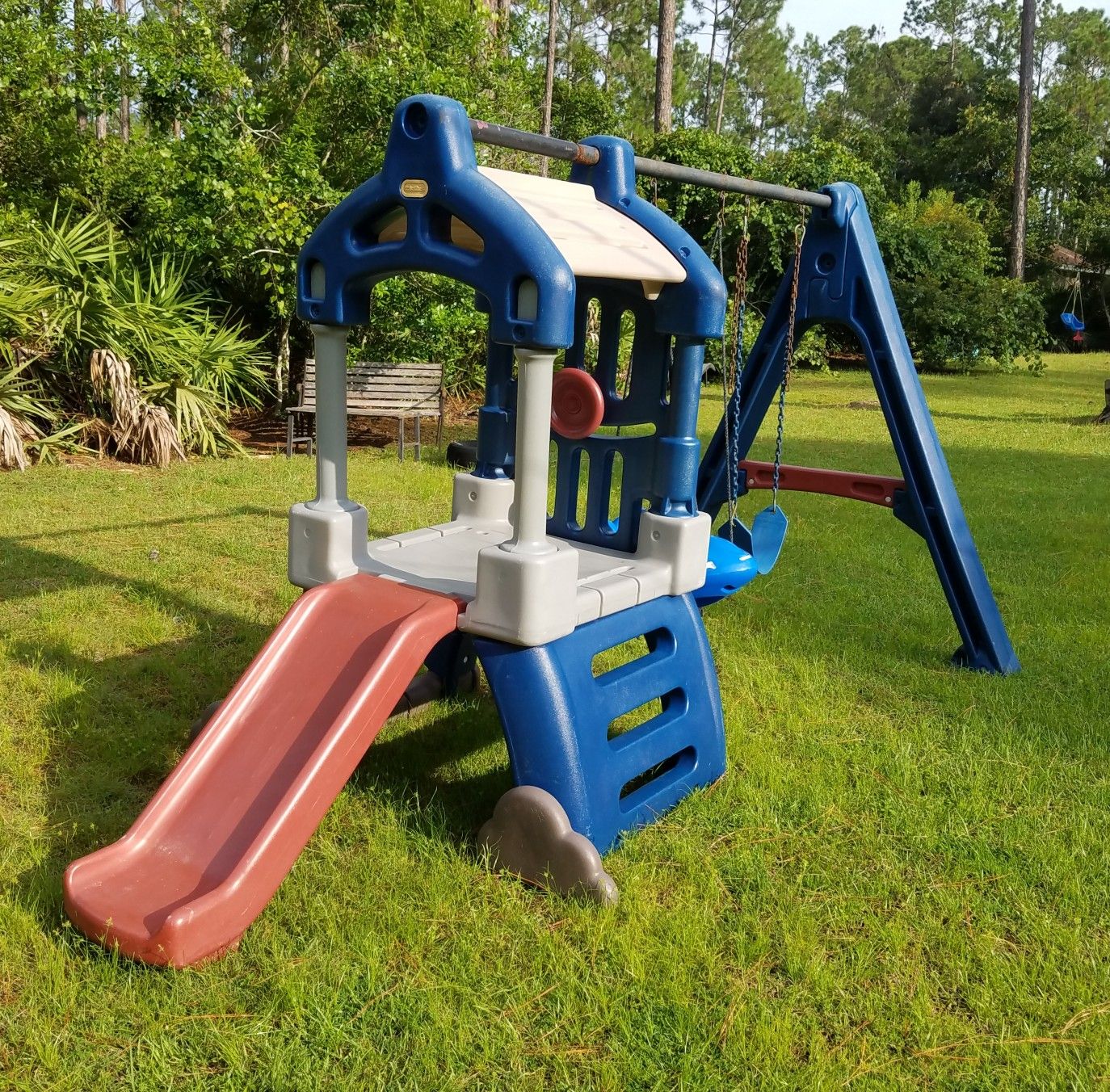 Little Tikes Clubhouse Swing Set