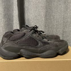 Yeezy 500 black size hotsell 12
