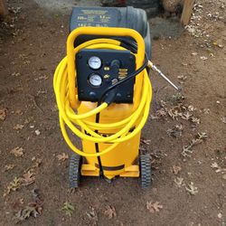 Dewalt Compressor 