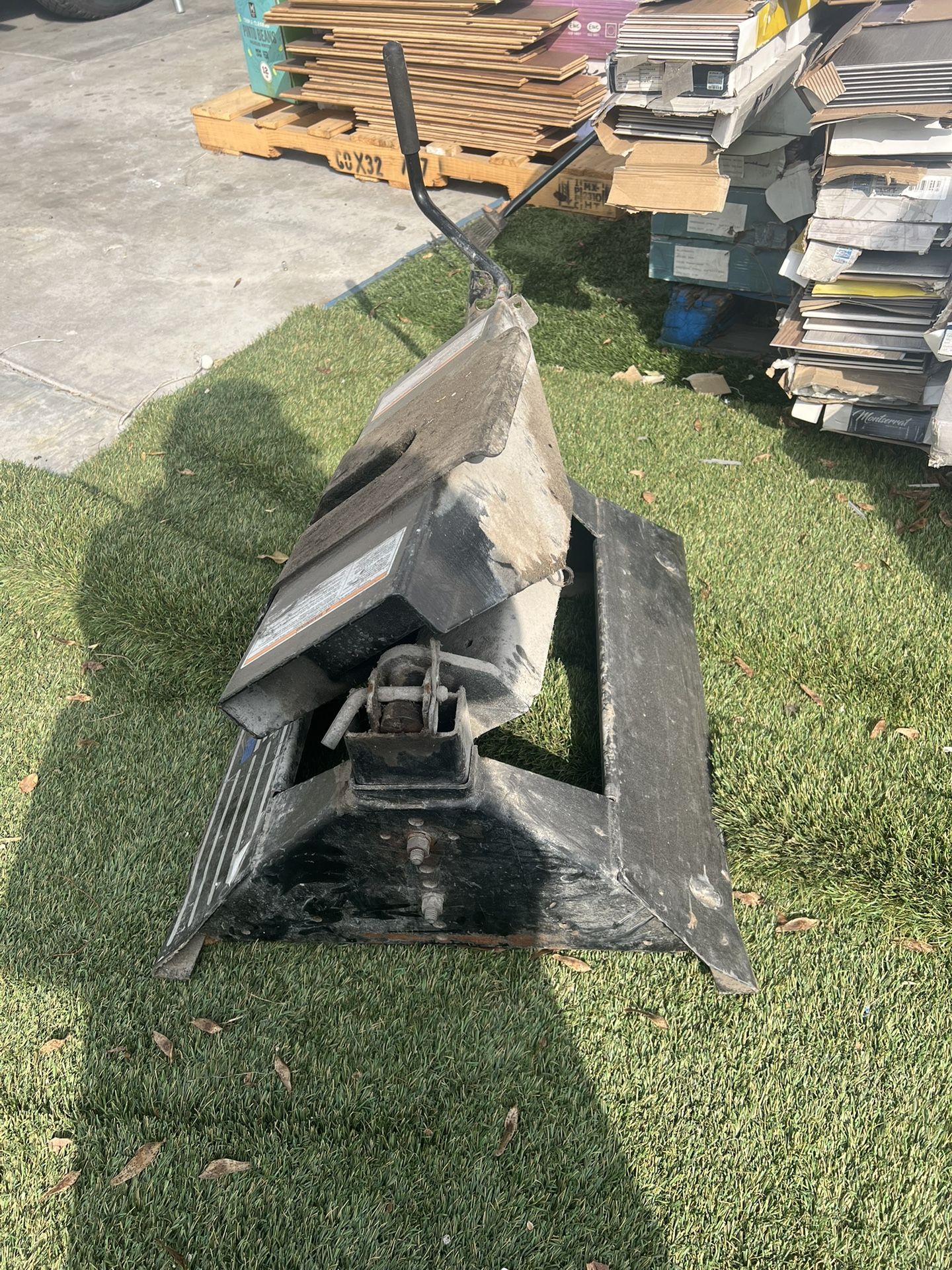 Reese Hitch Fifth Wheel Hitch 22