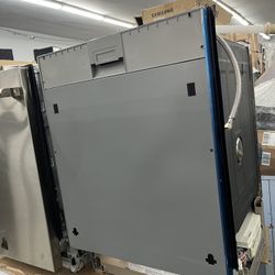 Thermador Panel Ready Dishwasher 24” Wide