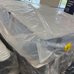 California King 40% Off!