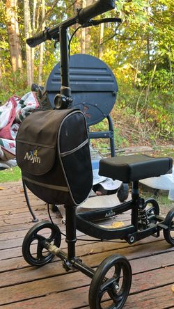 Knee scooter